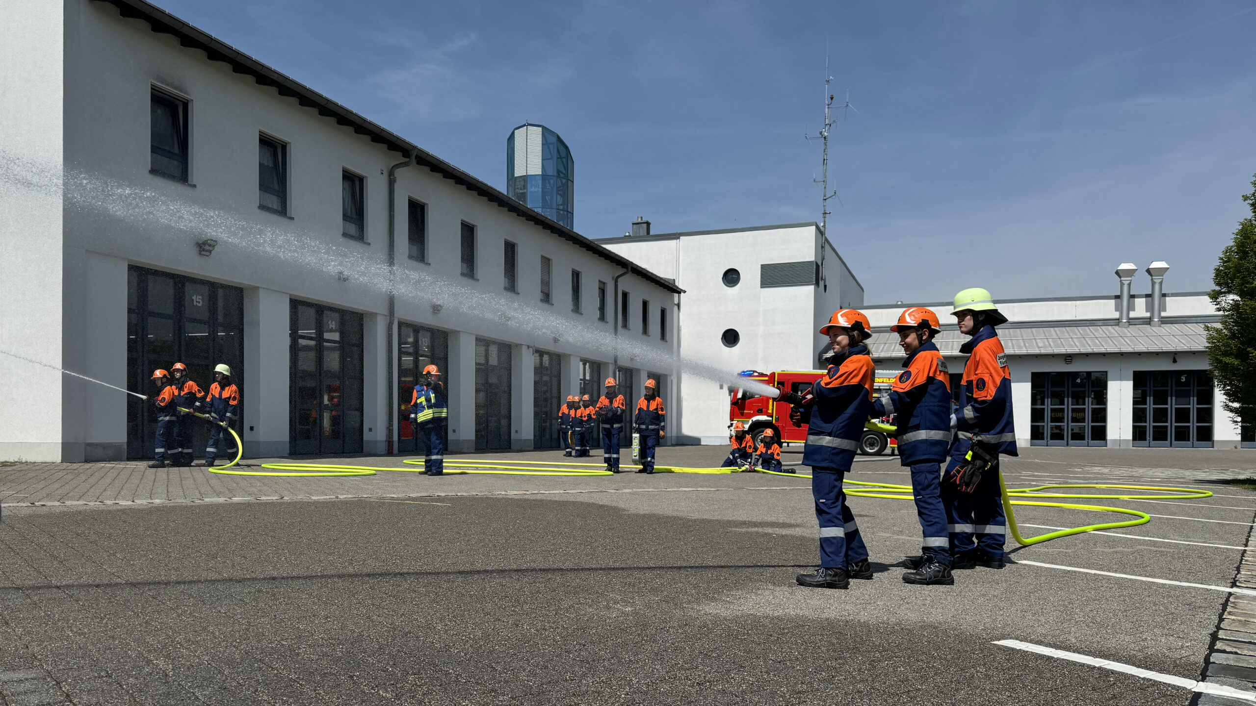 Zwei Wochenenden voller Jugendfeuerwehr