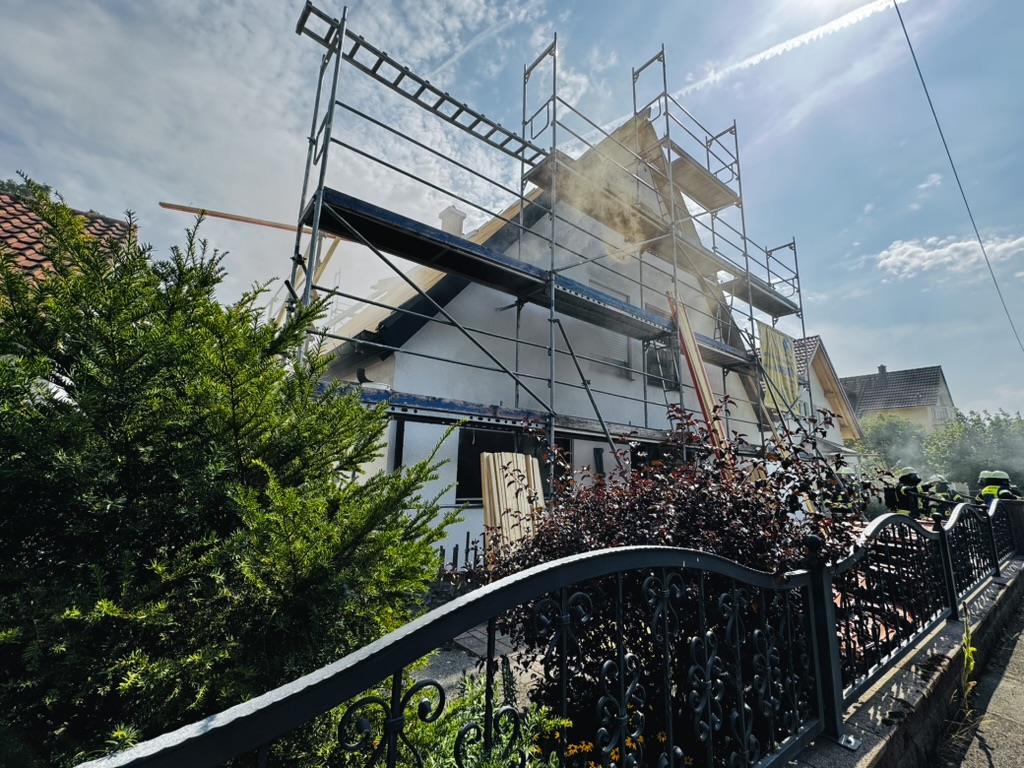 Küchenbrand sorgt für starke Rauchentwicklung